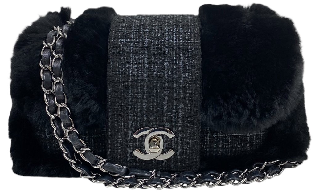 CHANEL ショルダーファーバッグ